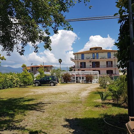 Un Passo Dal Mare - Guest House ลิโด ดิ ฟอนติ ภายนอก รูปภาพ
